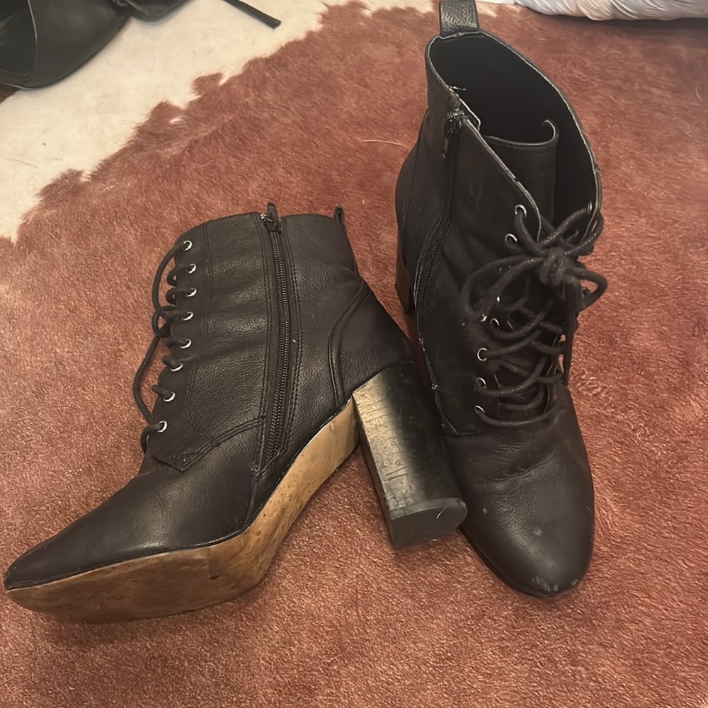 Lace up heeled boots